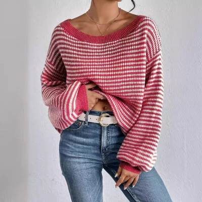 Elvira Damegenser | Blå-Hvit Stripet Off-Shoulder Strikkegenser
